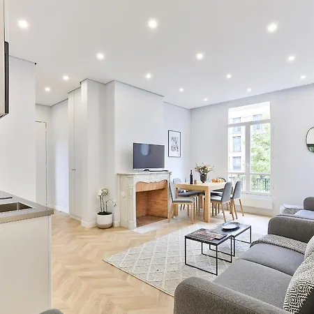 Apartment 126 - Urban Amazing 3br Montorgueil