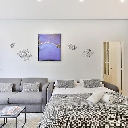 Apartment 126 - Urban Amazing 3br Montorgueil
