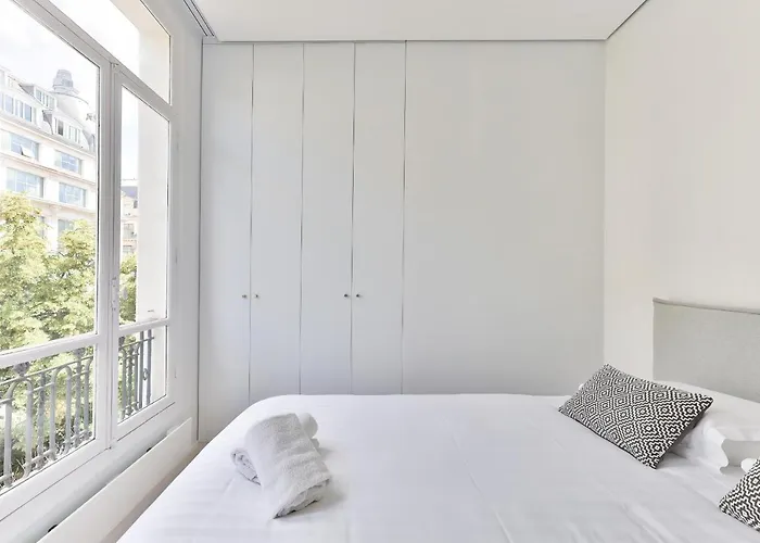126 - Urban Amazing 3br Montorgueil Apartment