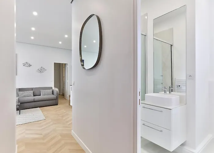 126 - Urban Amazing 3br Montorgueil